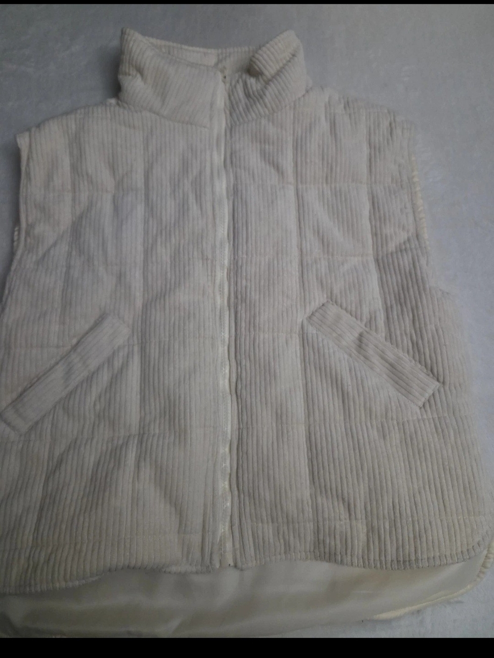Bluivy Women's Cream Corduroy Quilted Puffer Vest Zip Up Ecru Size S Small